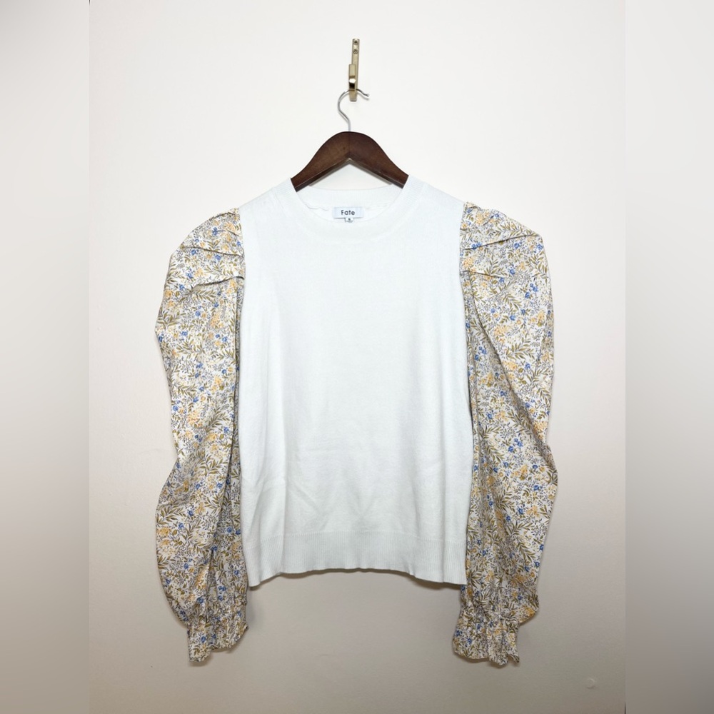 FATE Puffed Sleeve Long Sleeve Sweater Blouse Floral White | Small